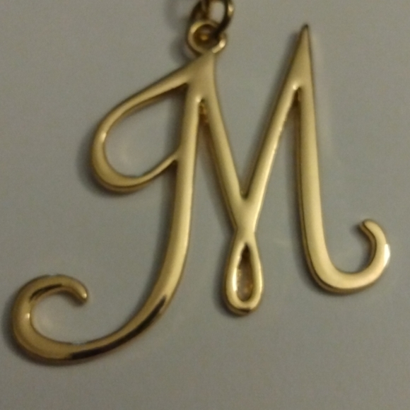 Old Navy keychain letter M - Picture 6 of 6